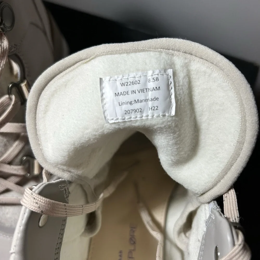 Cole Haan GrandExplore‎ Waterproof Hiking Boots Beige Leather W22602 Womens 8.5B